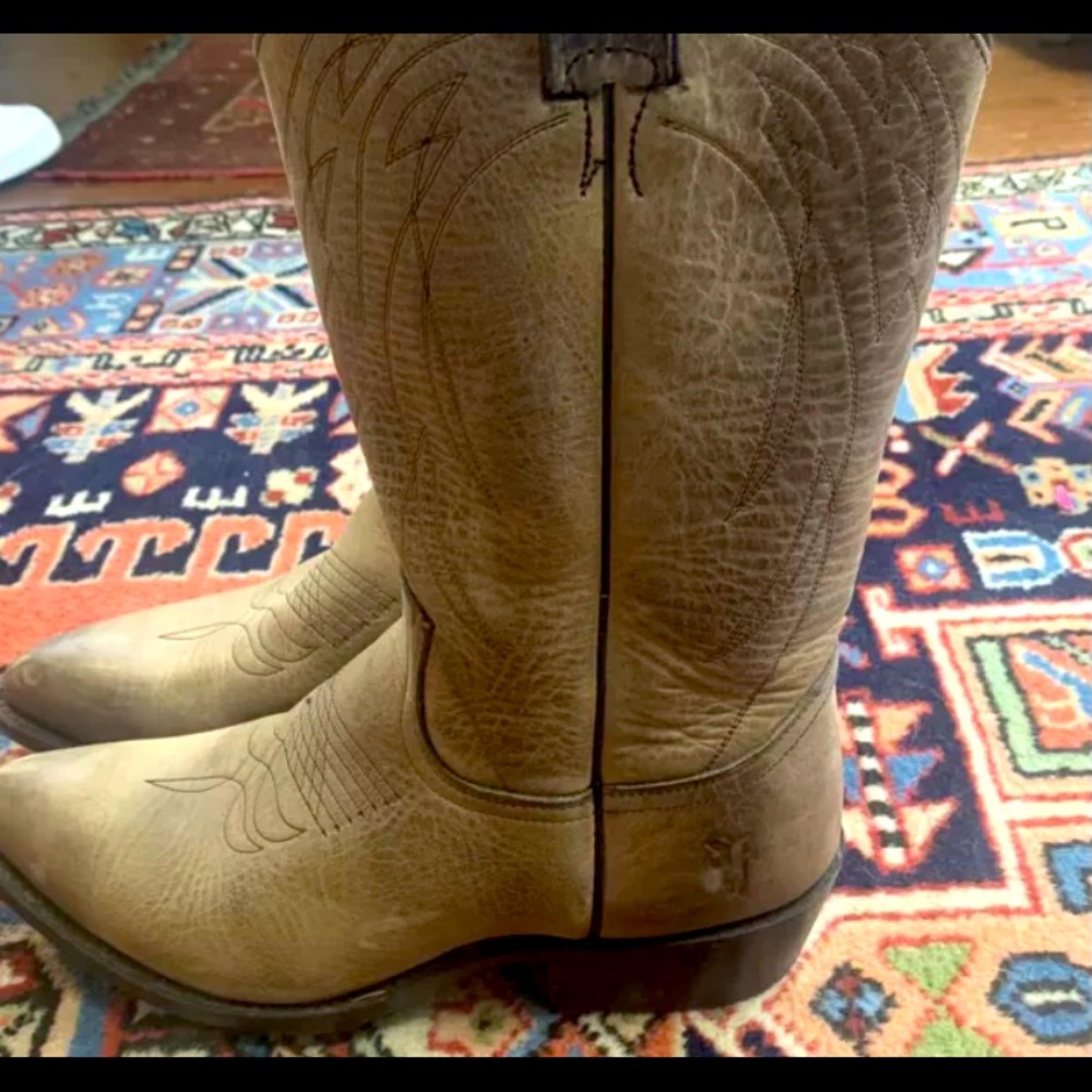 Frye size 10 cowboy boot